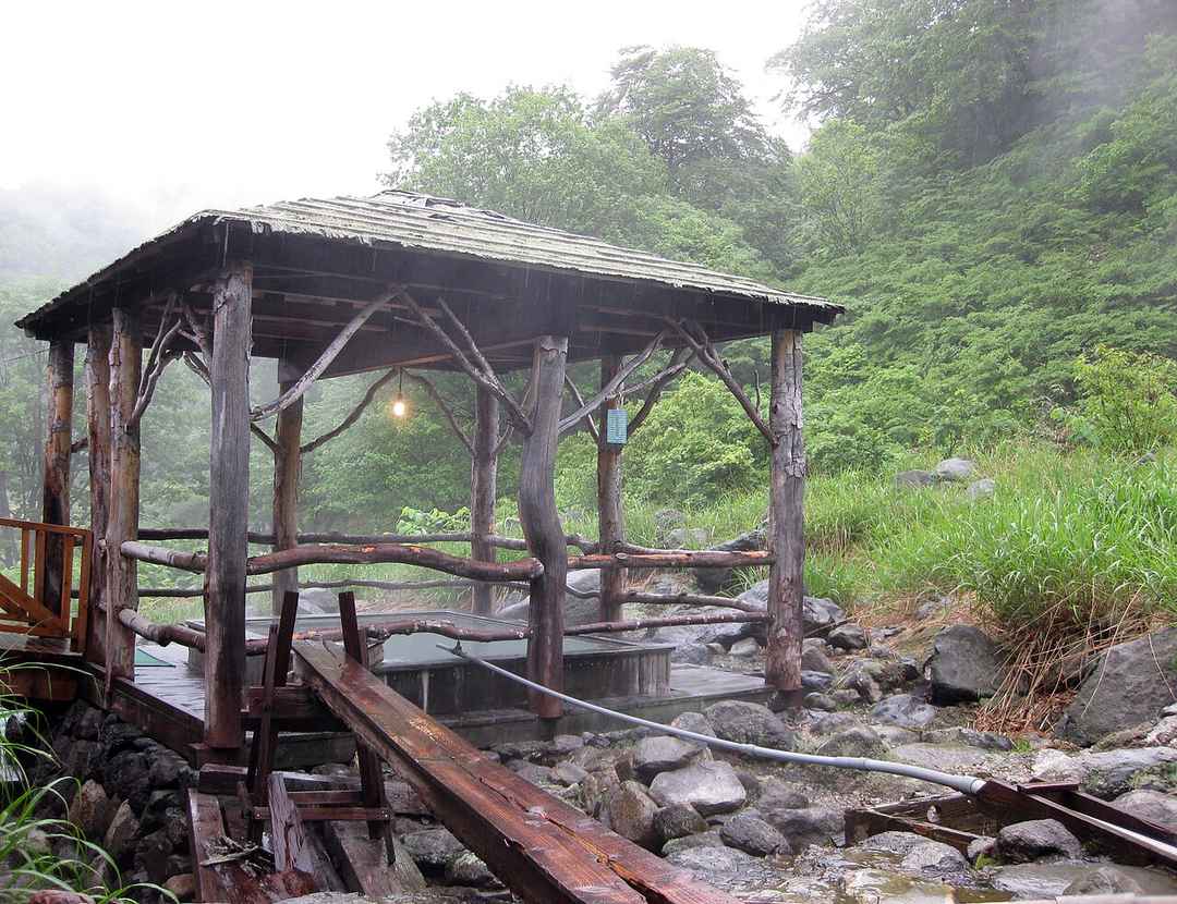 黒湯温泉