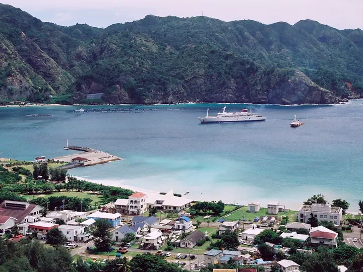 父島