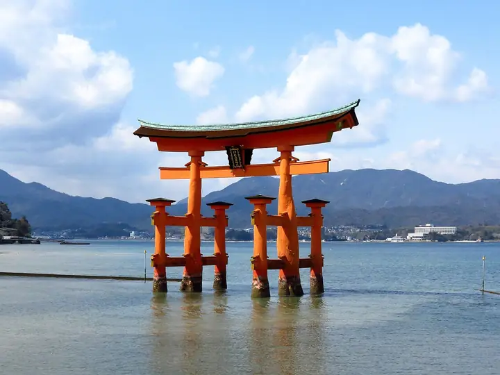 厳島神社